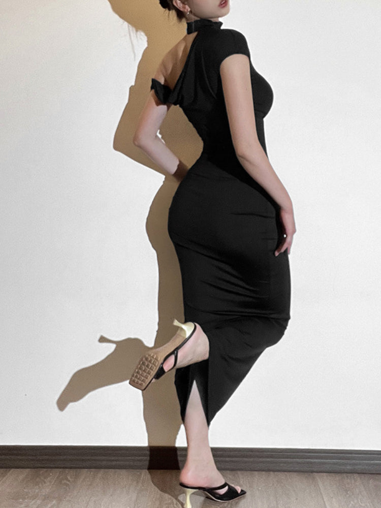 Gracefully Styled Dress for Any Occasion