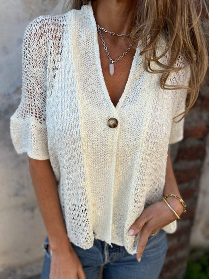 Well Tailored Cardigan with a Graceful Silhouette