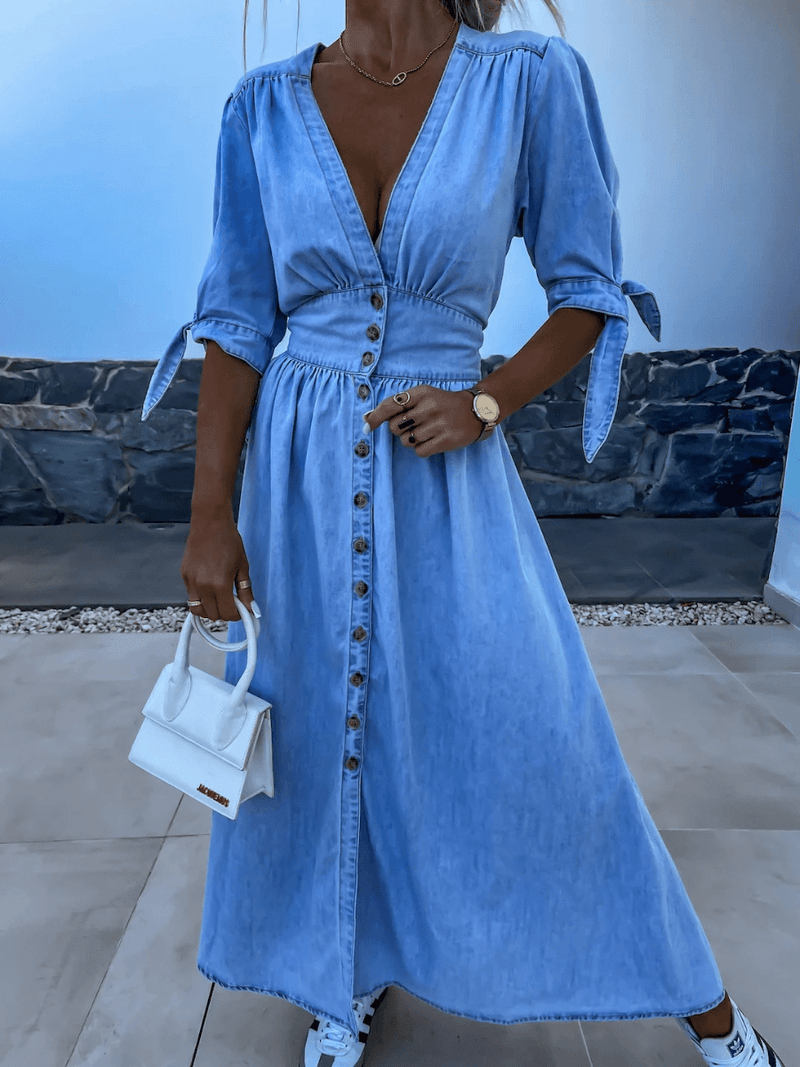 Beautifully Crafted Dress in a Classic Style