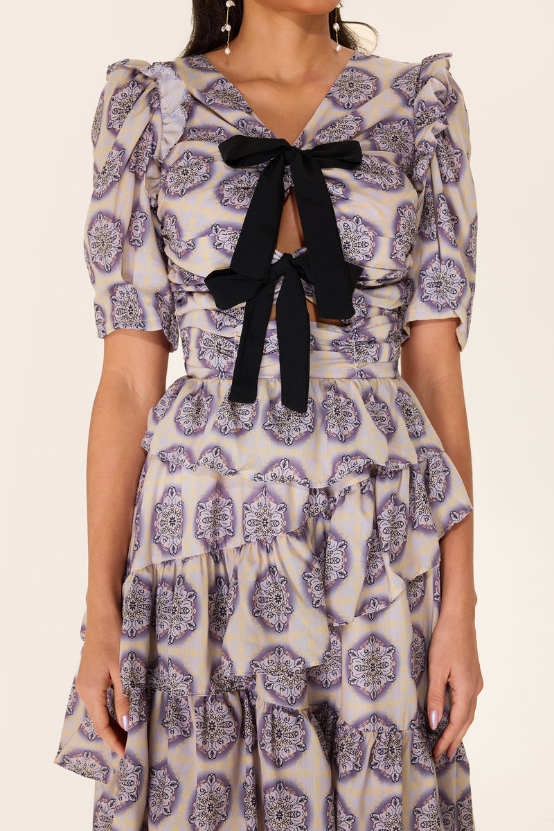 Gracefully Styled Dress for Any Occasion