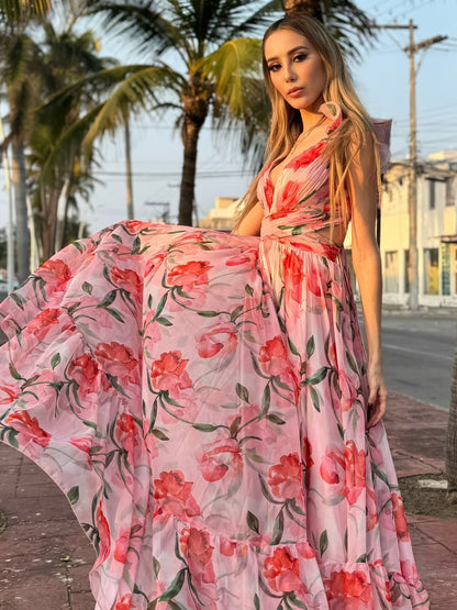 Gracefully Styled Dress for Any Occasion