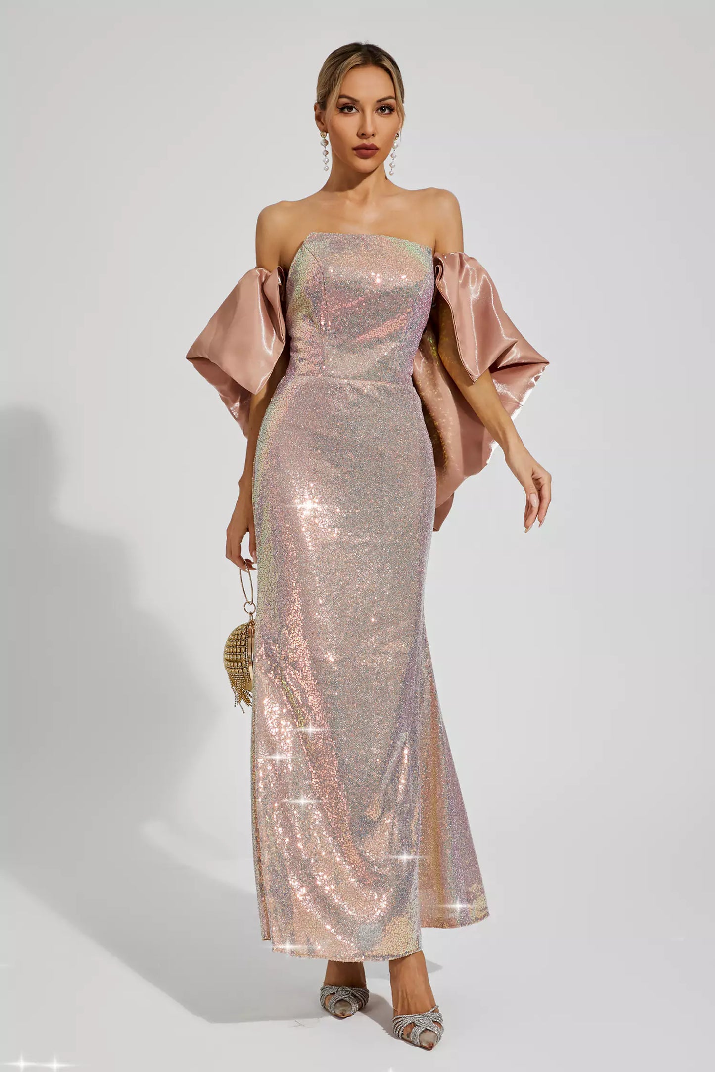 Effortlessly Elegant Dress with a Timeless Design