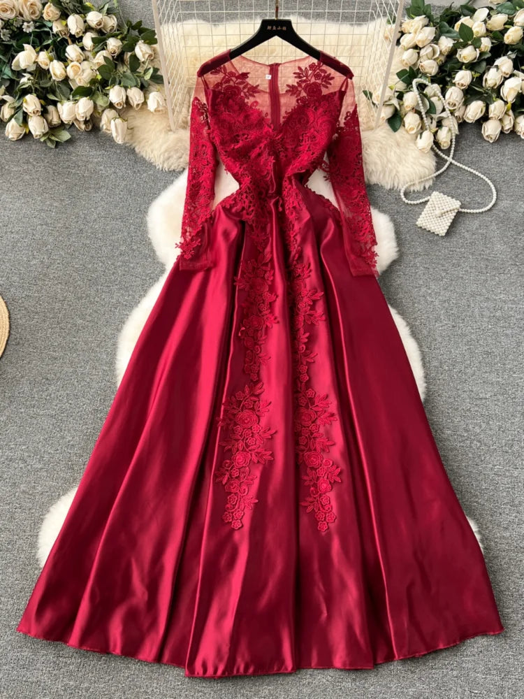 Classic Vintage & Enduringly Stylish Dress