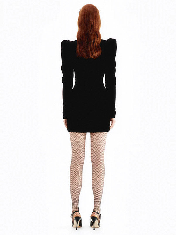 Classic Vintage Dress with a Flattering Fit
