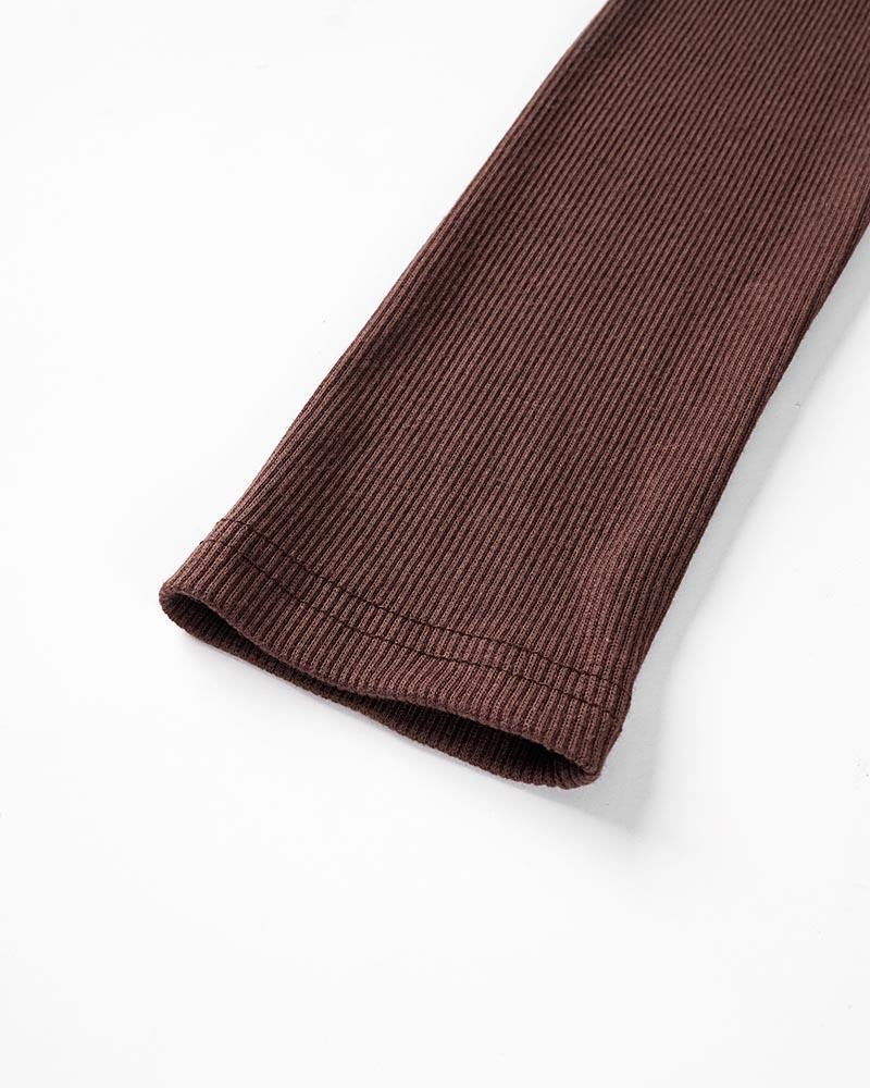Effortlessly Elegant Garment with a Timeless Design