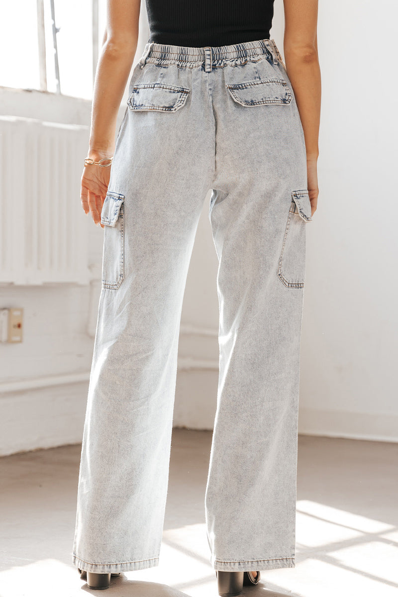 Effortlessly Elegant Garment with a Timeless Design