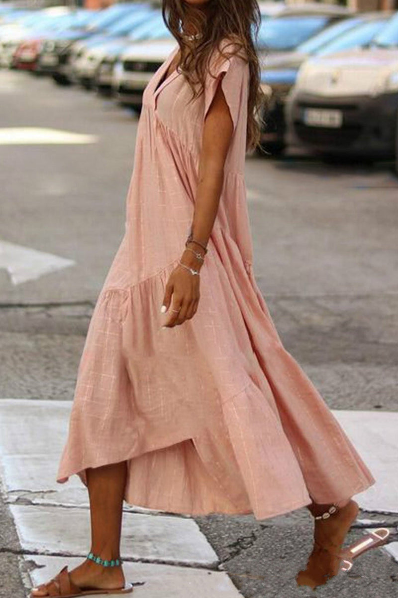 Beautifully Finished Dress in a Timeless Design