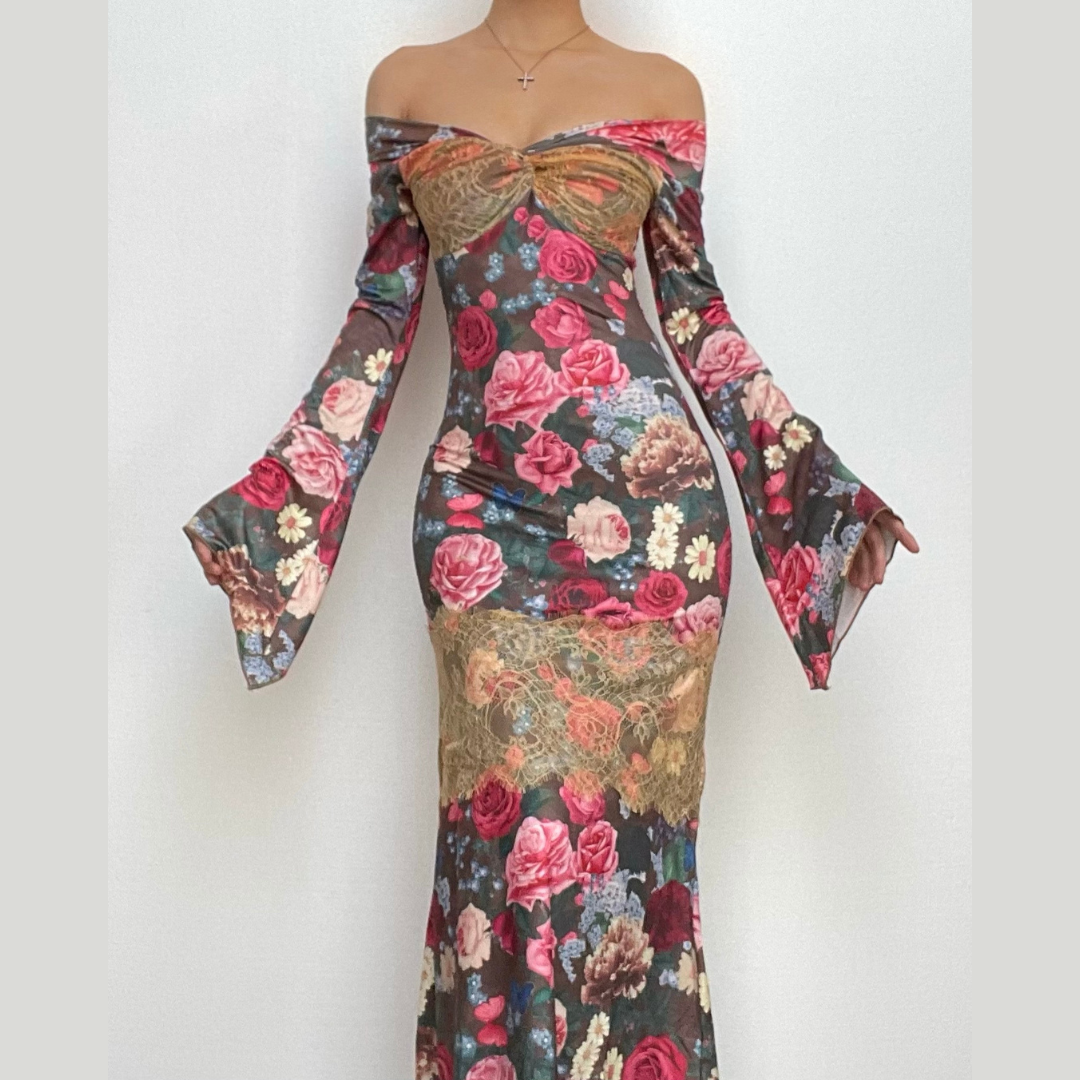 Beautifully Crafted Dress in a Classic Style