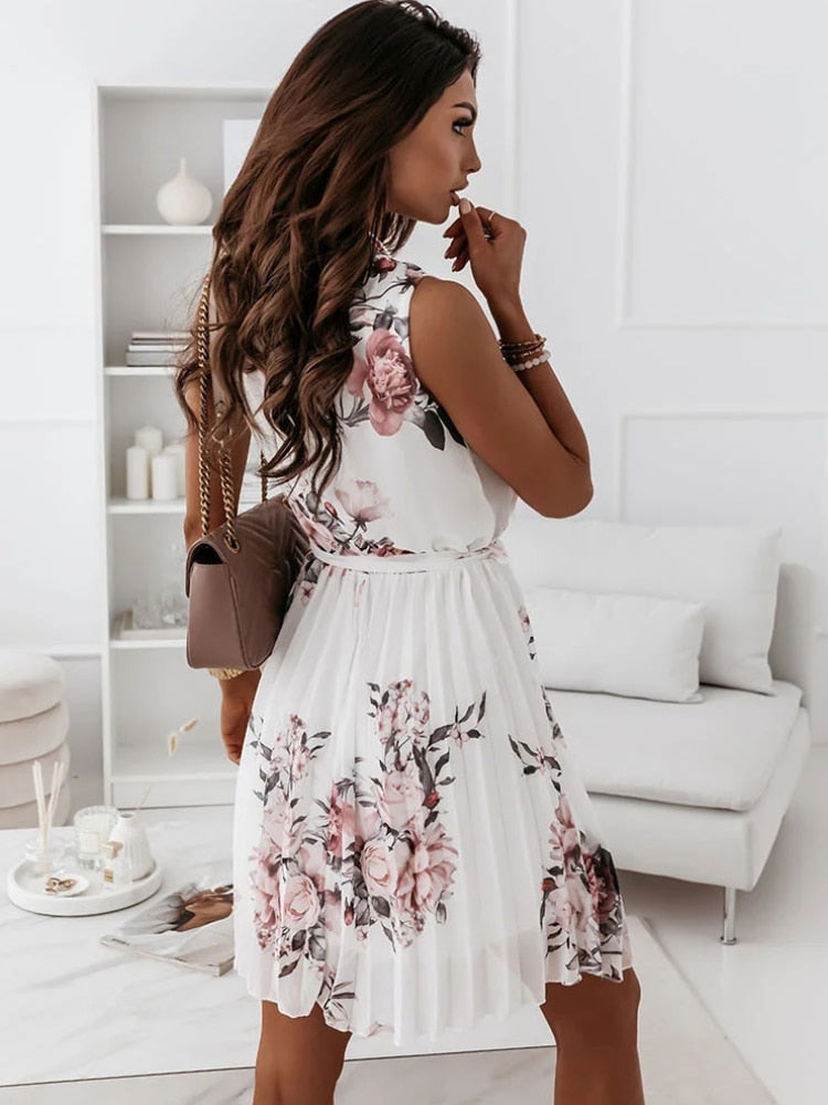 Sophisticated Dress with a Clean Classic Look