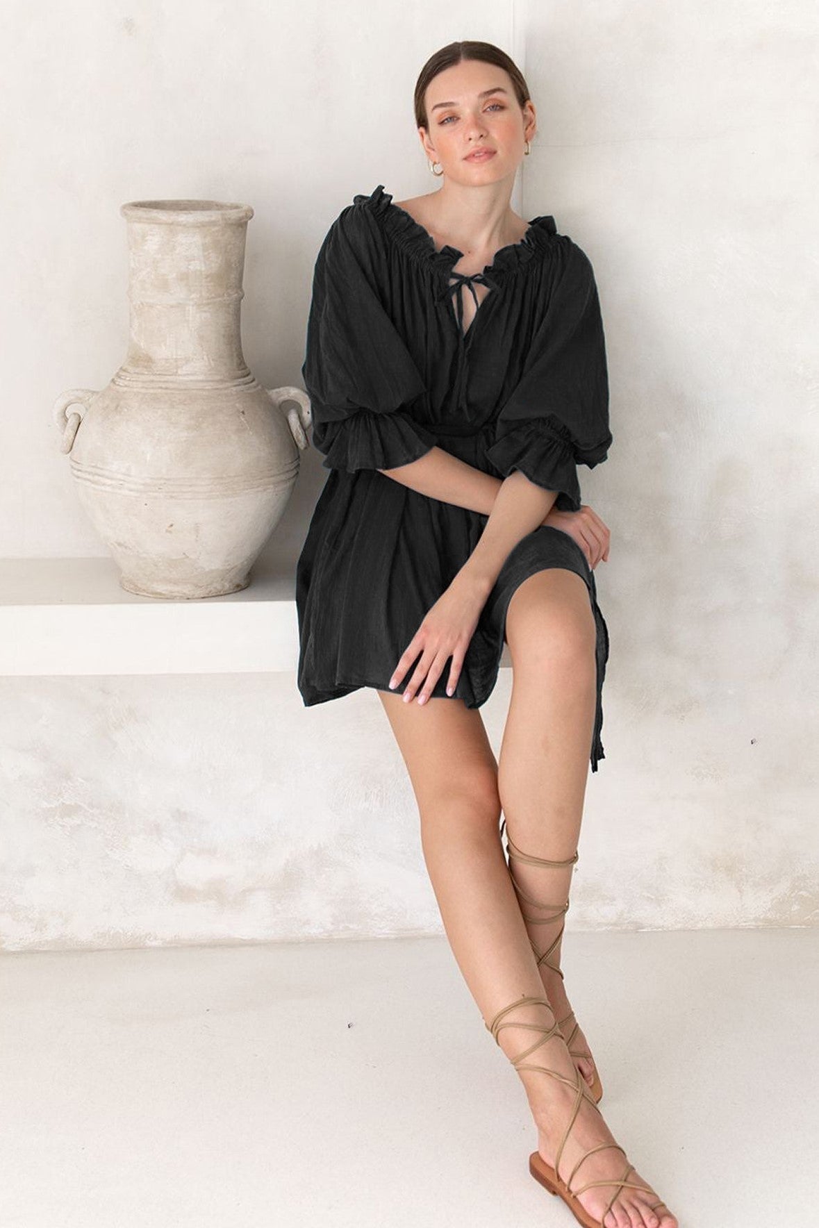 Well Tailored Dress with a Graceful Silhouette