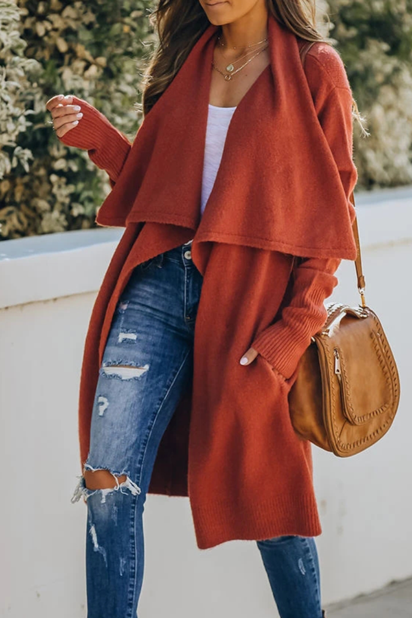 Sophisticated Garment with a Clean Classic Look