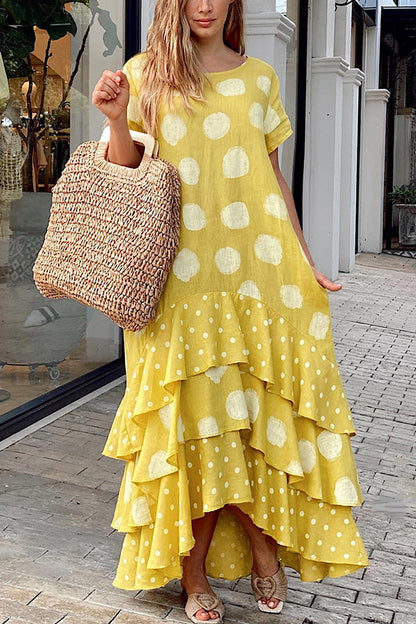 Gracefully Styled Dress for Any Occasion