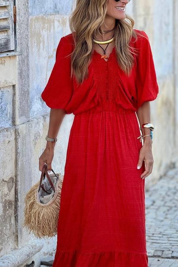 Gracefully Styled Dress for Any Occasion