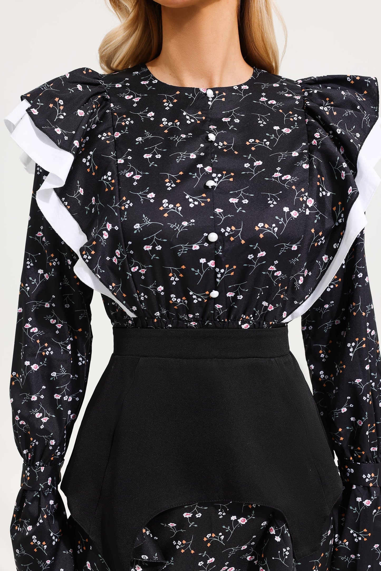 Polished Dress with an Effortless Classic Look