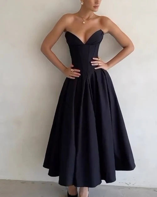 Polished Dress with an Effortless Classic Look