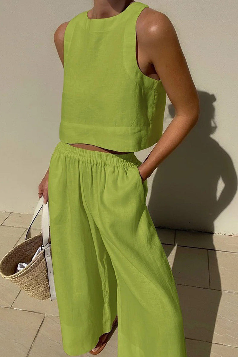 Elegantly Styled Pants for Everyday Wear