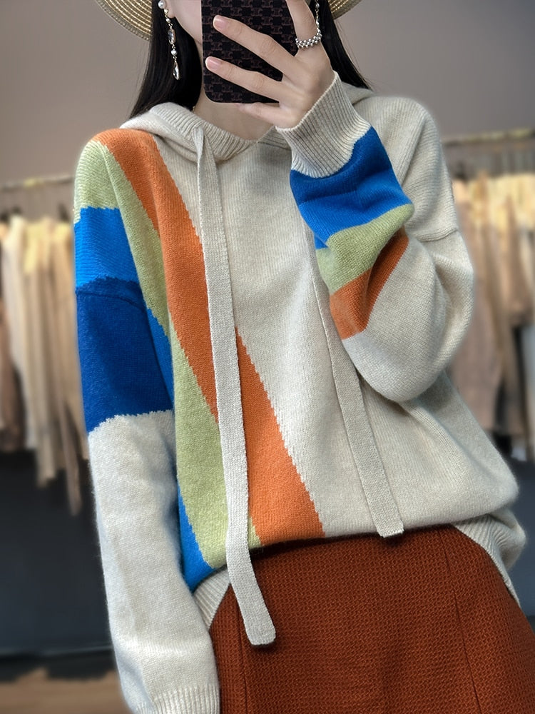 Well Tailored Sweater with a Graceful Silhouette