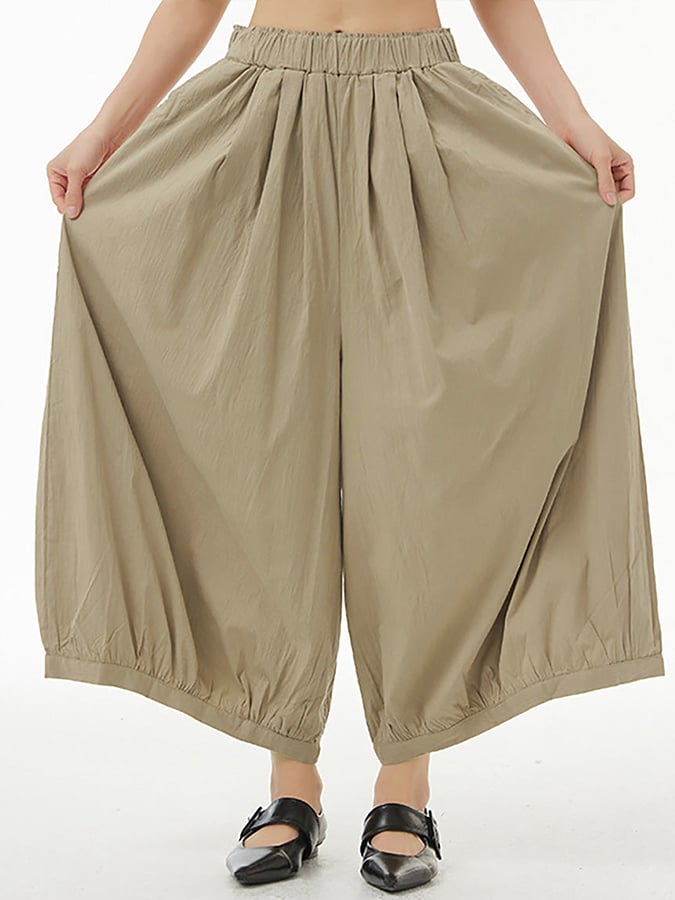 A Vintage Style Pants with Delicate Timeless Details