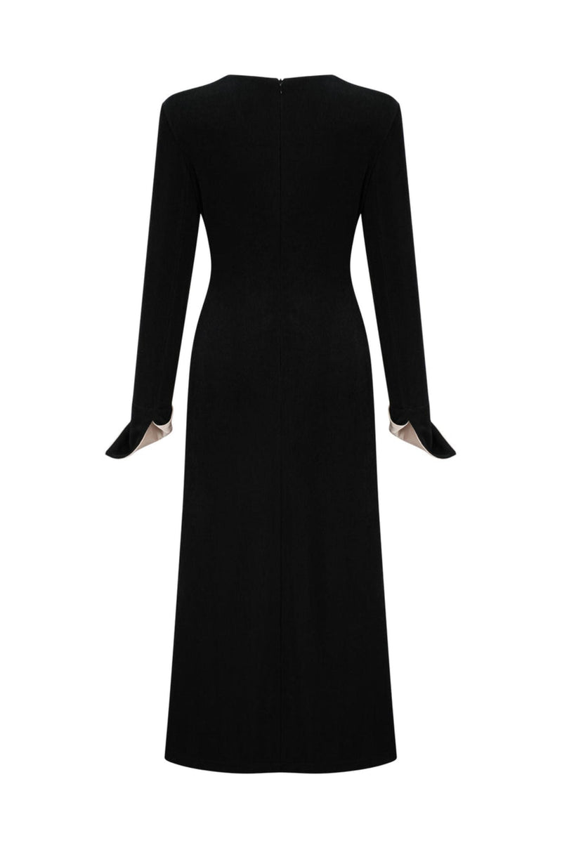 Sophisticated Dress with a Clean Classic Look