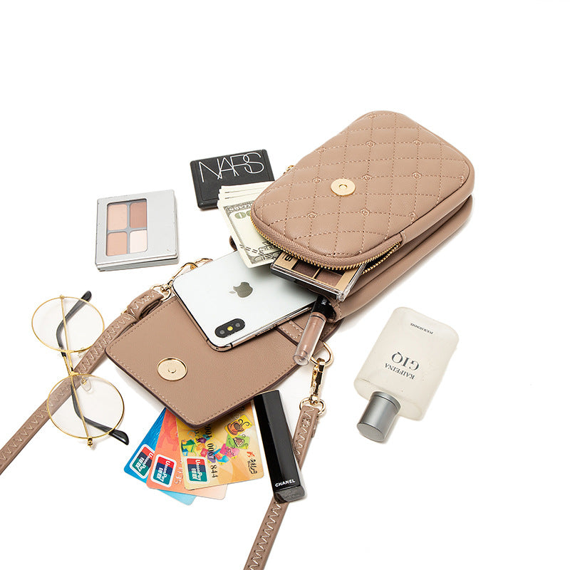 Gracefully Styled Bag for Any Occasion
