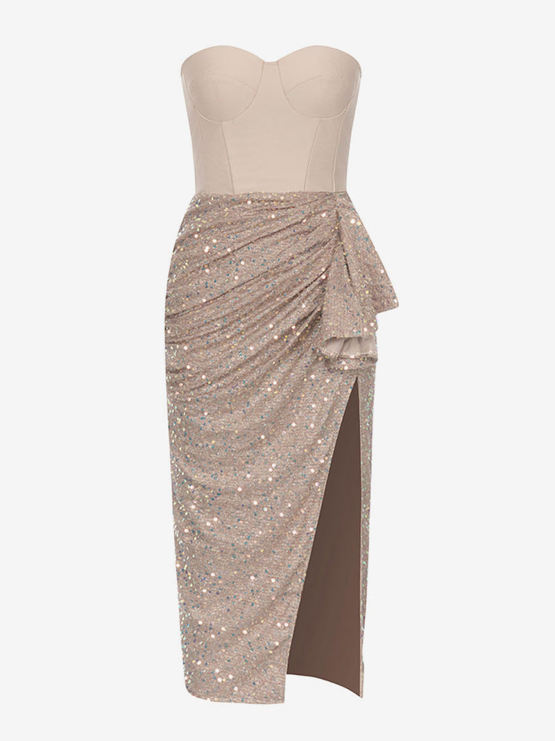 Effortlessly Elegant Dress with a Timeless Design