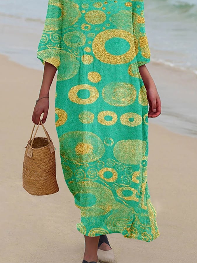 Beautifully Finished Dress in a Timeless Design