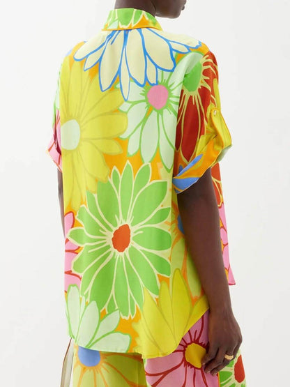 Gracefully Styled Garment for Any Occasion