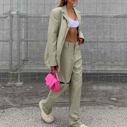 Elegantly Styled Pants for Everyday Wear