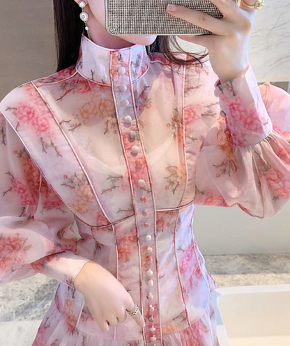 Beautifully Crafted Dress in a Classic Style