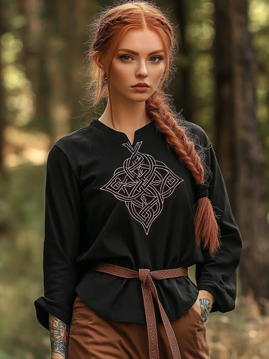 Well Tailored Shirt with a Graceful Silhouette