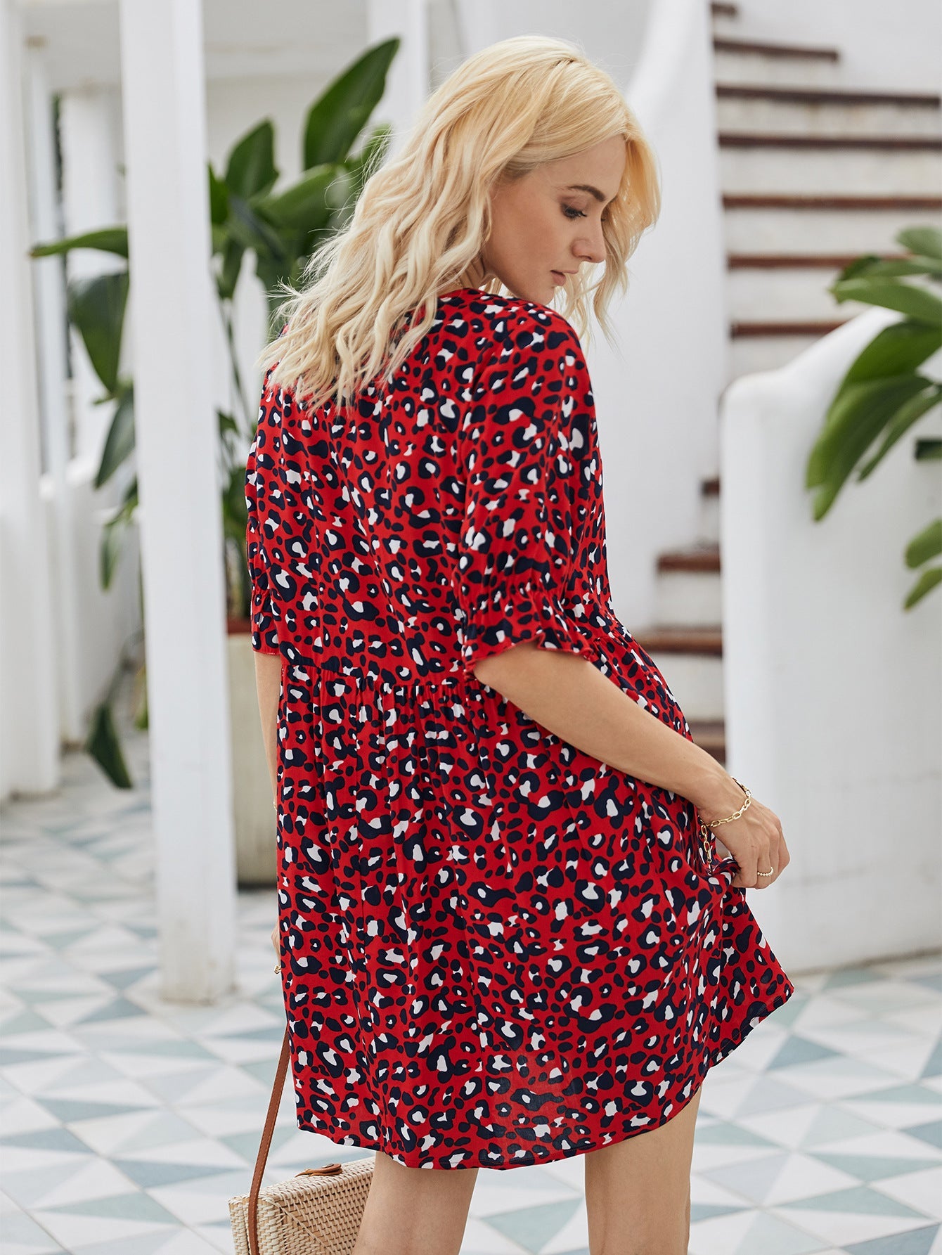 Beautifully Crafted Dress in a Classic Style