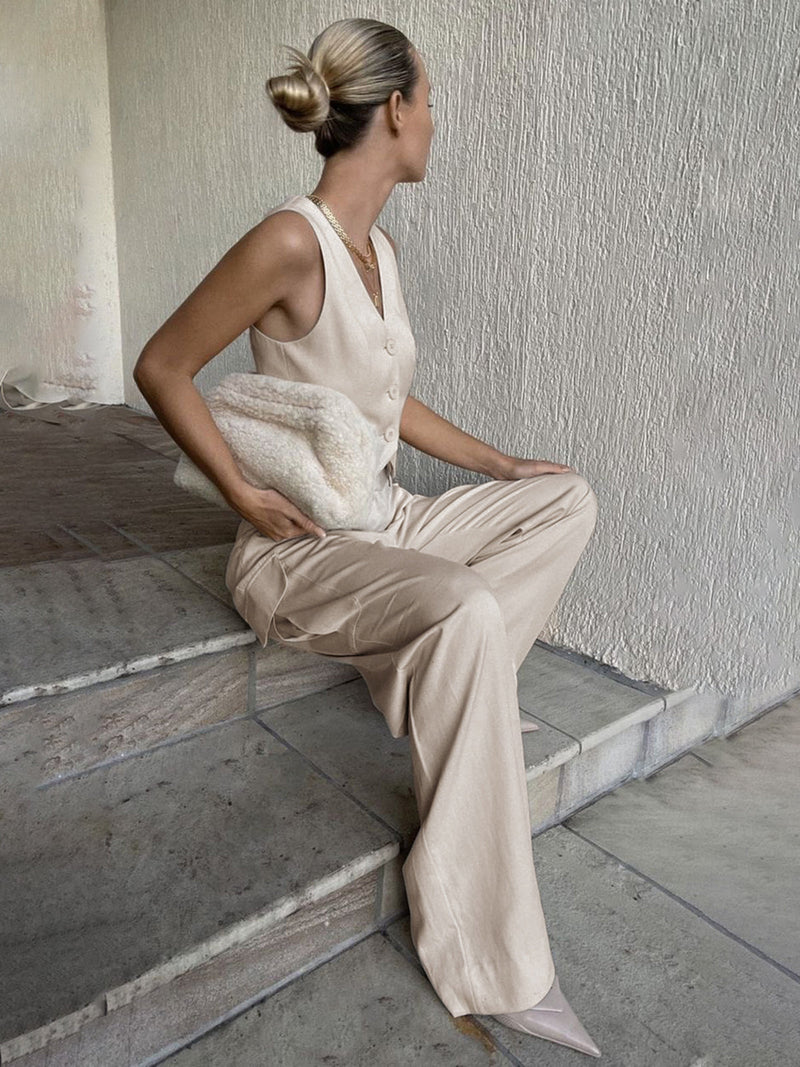 Elegantly Styled Pants for Everyday Wear