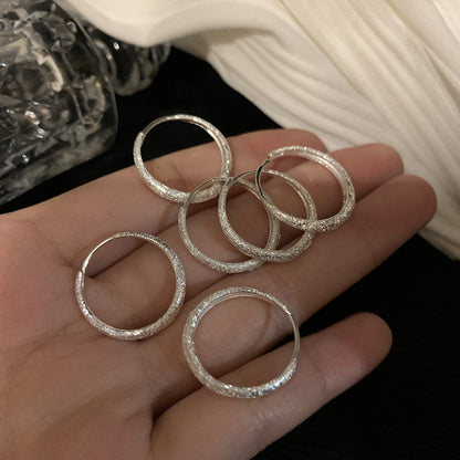 Romantic Silver Earring for Special Moments