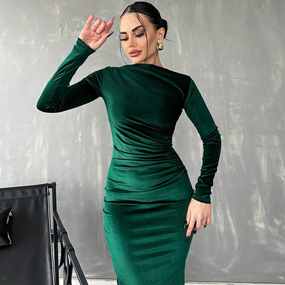 A Vintage Style Dress with Delicate Timeless Details
