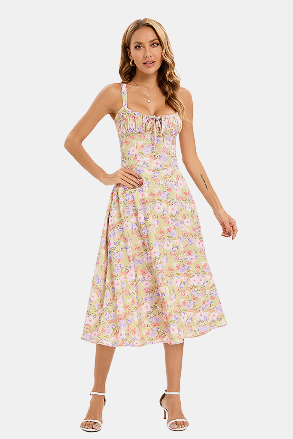 Classic Vintage Dress with a Flattering Fit