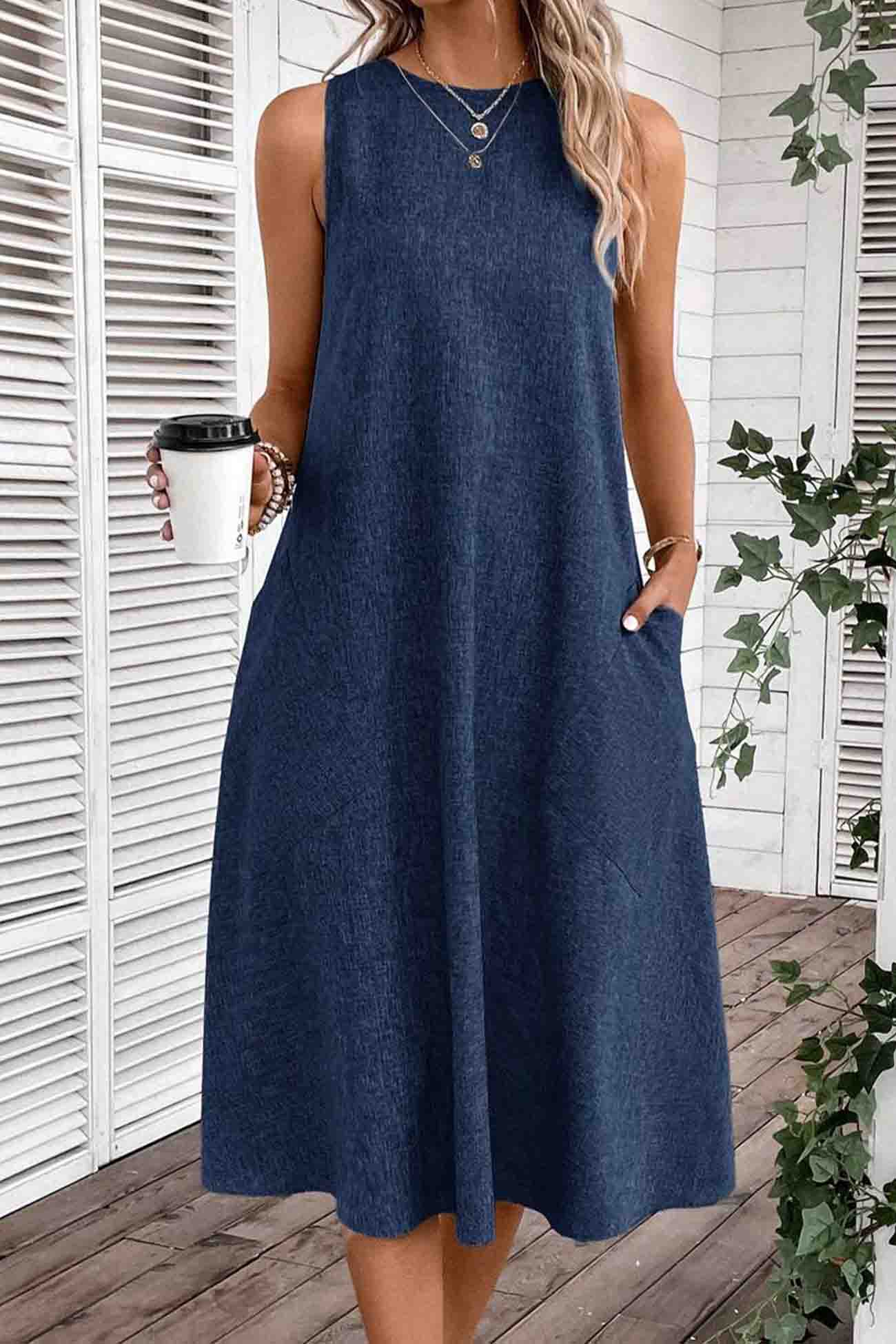 Well Tailored Dress with a Graceful Silhouette