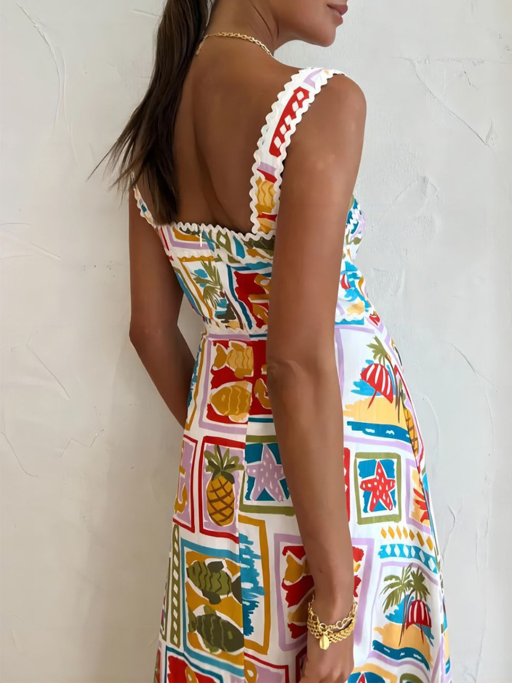 Classic Vintage & Enduringly Stylish Dress