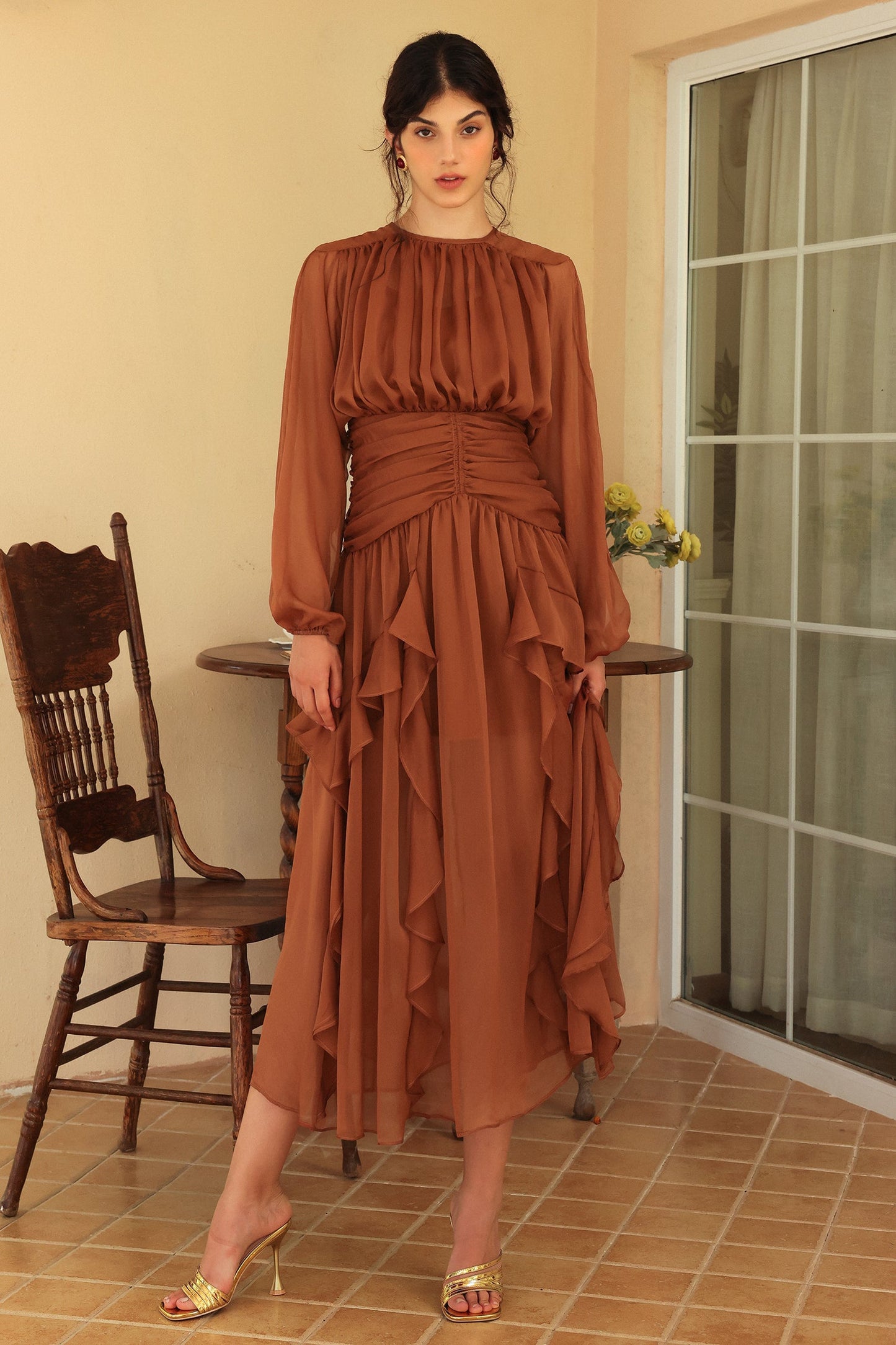 Beautifully Crafted Dress in a Classic Style