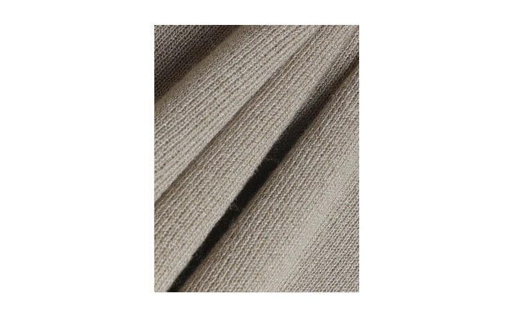 Effortlessly Elegant Sweater with a Timeless Design