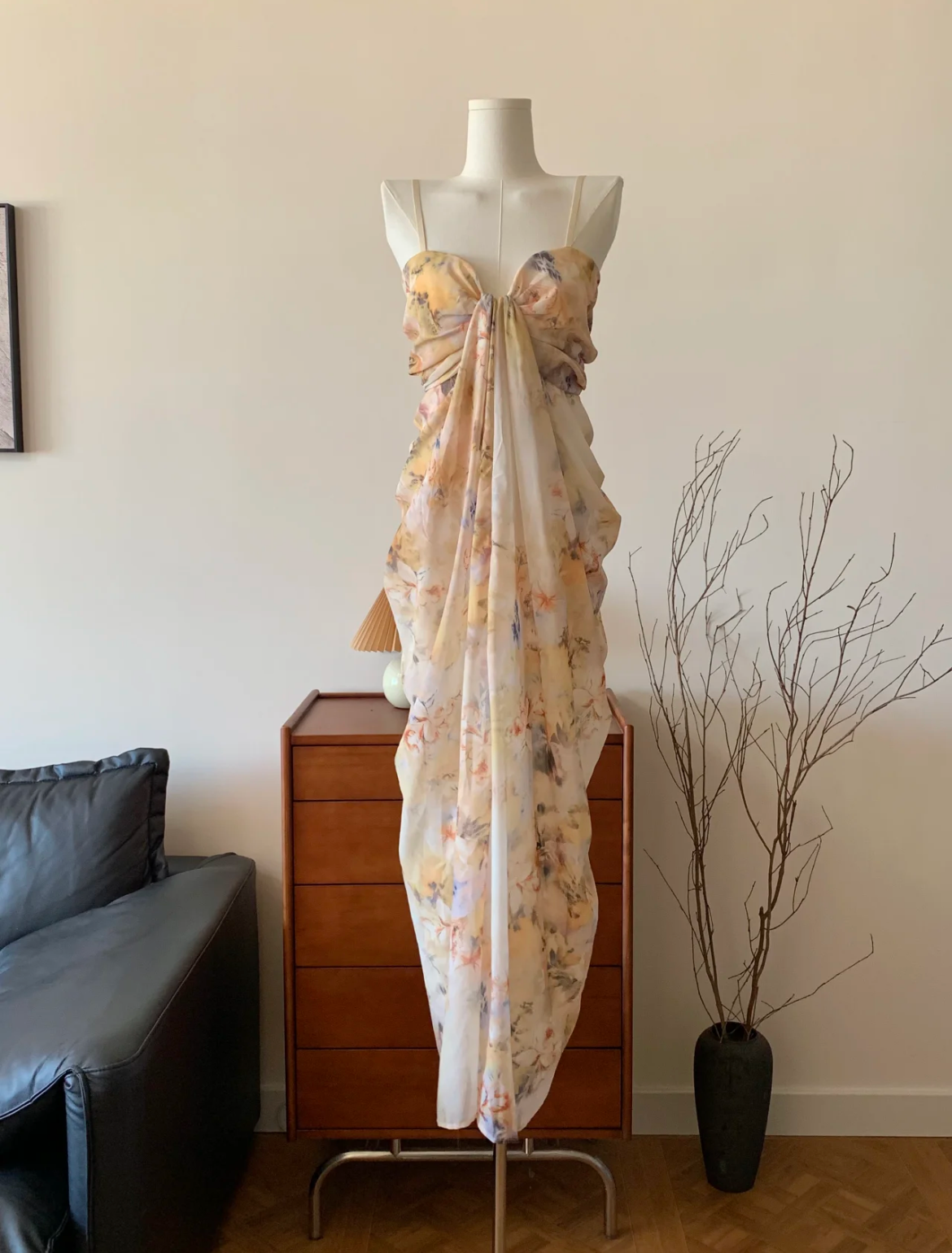 Classic Vintage & Enduringly Stylish Dress
