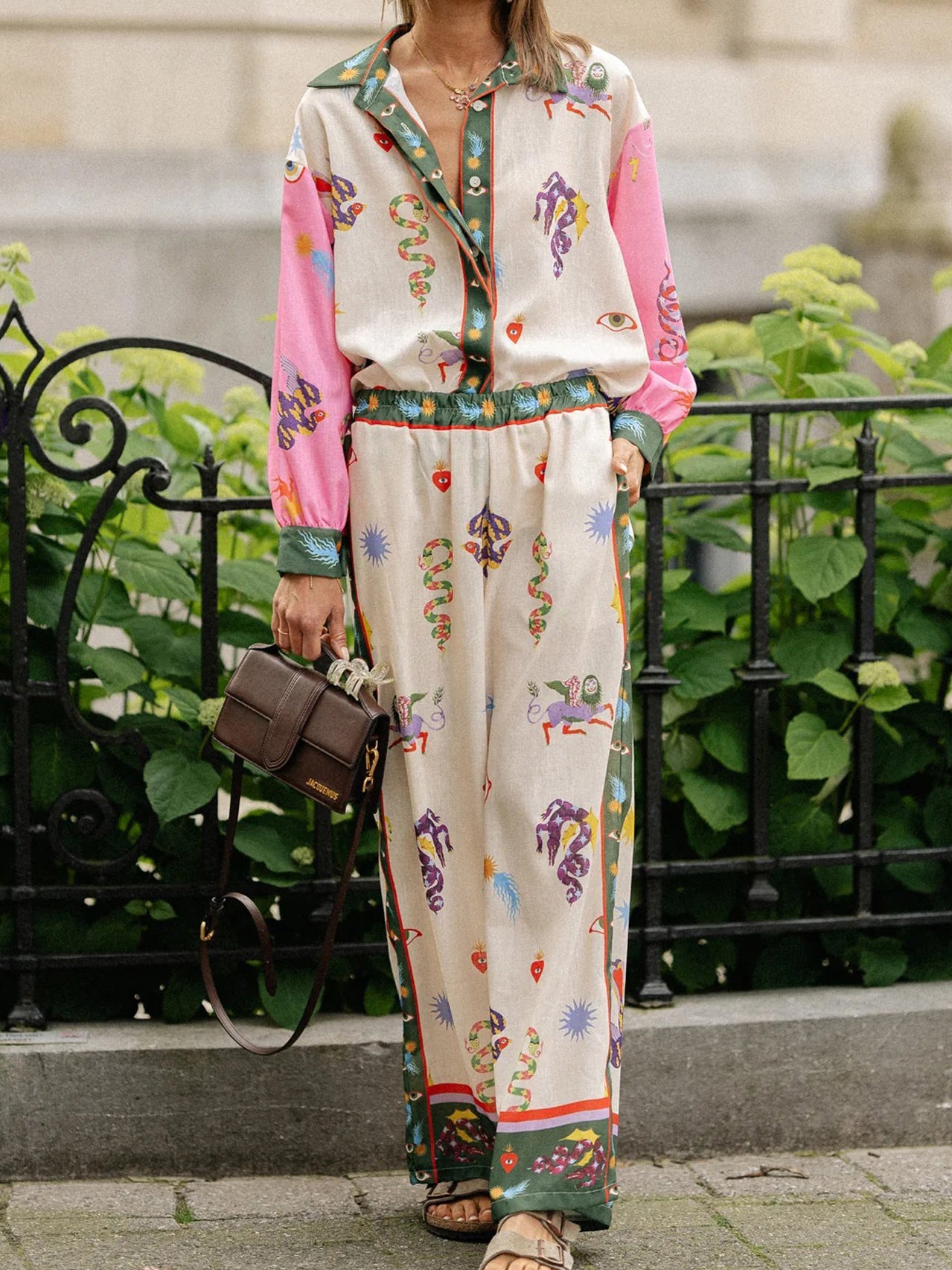 Elegantly Styled Pants for Everyday Wear