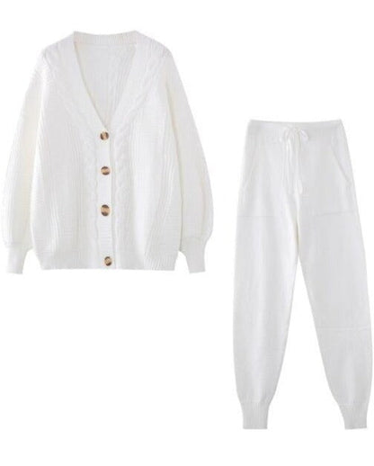 Well Tailored Cardigan with a Graceful Silhouette