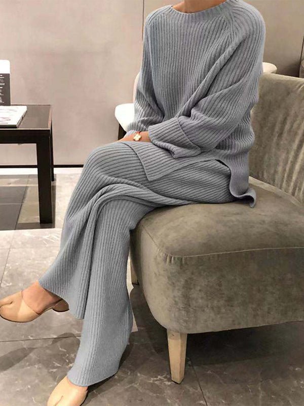 Classic Vintage Sweater with a Flattering Fit