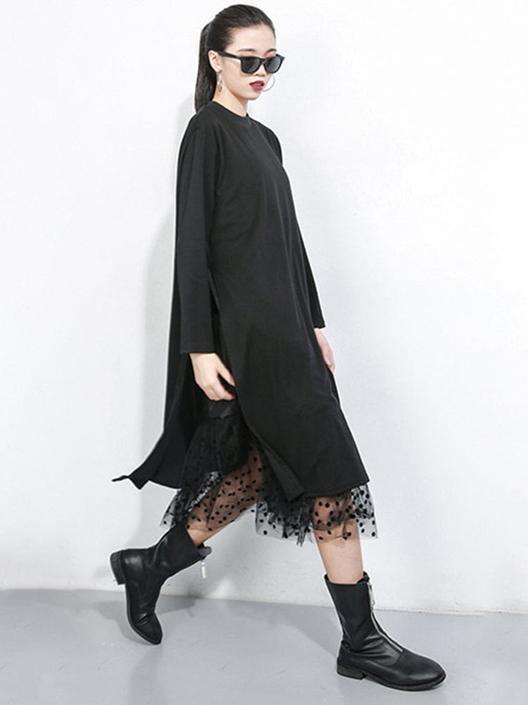 Classic Vintage Dress with a Flattering Fit