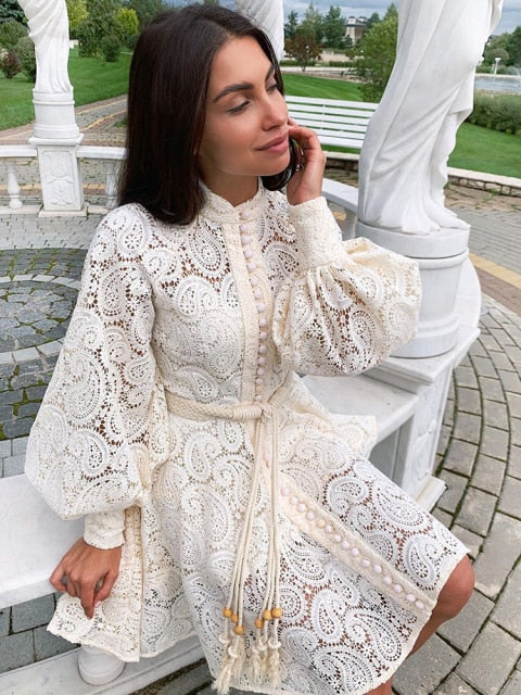 Well Tailored Dress with a Graceful Silhouette