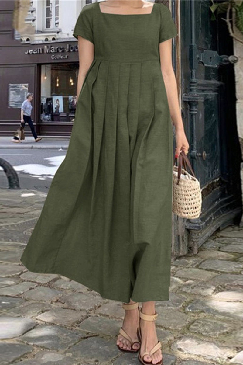 Classic Vintage Dress with a Flattering Fit