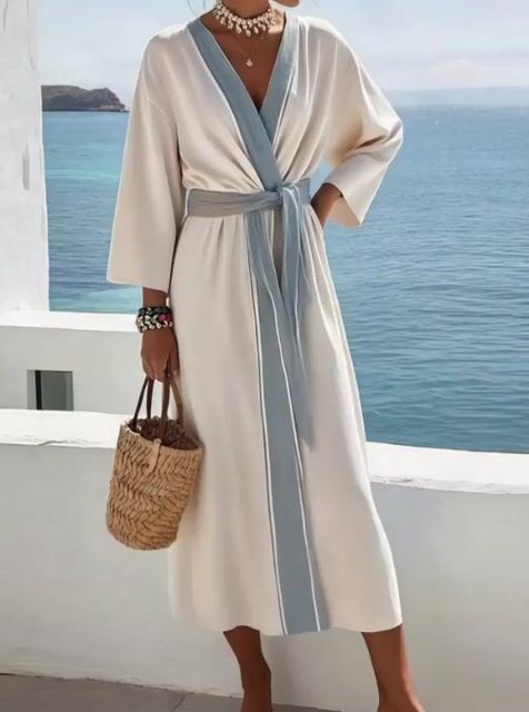 Sophisticated Dress with a Clean Classic Look