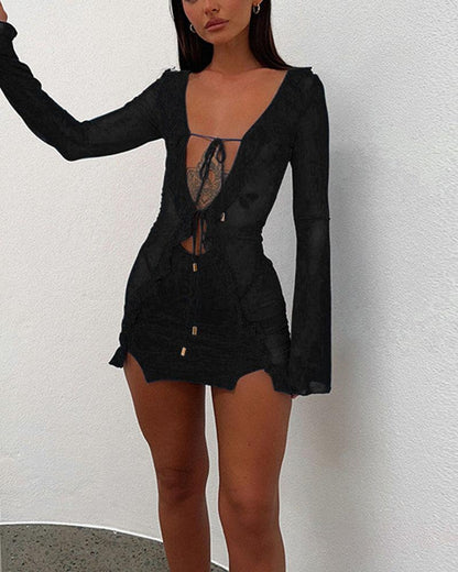 Effortlessly Elegant Dress with a Timeless Design