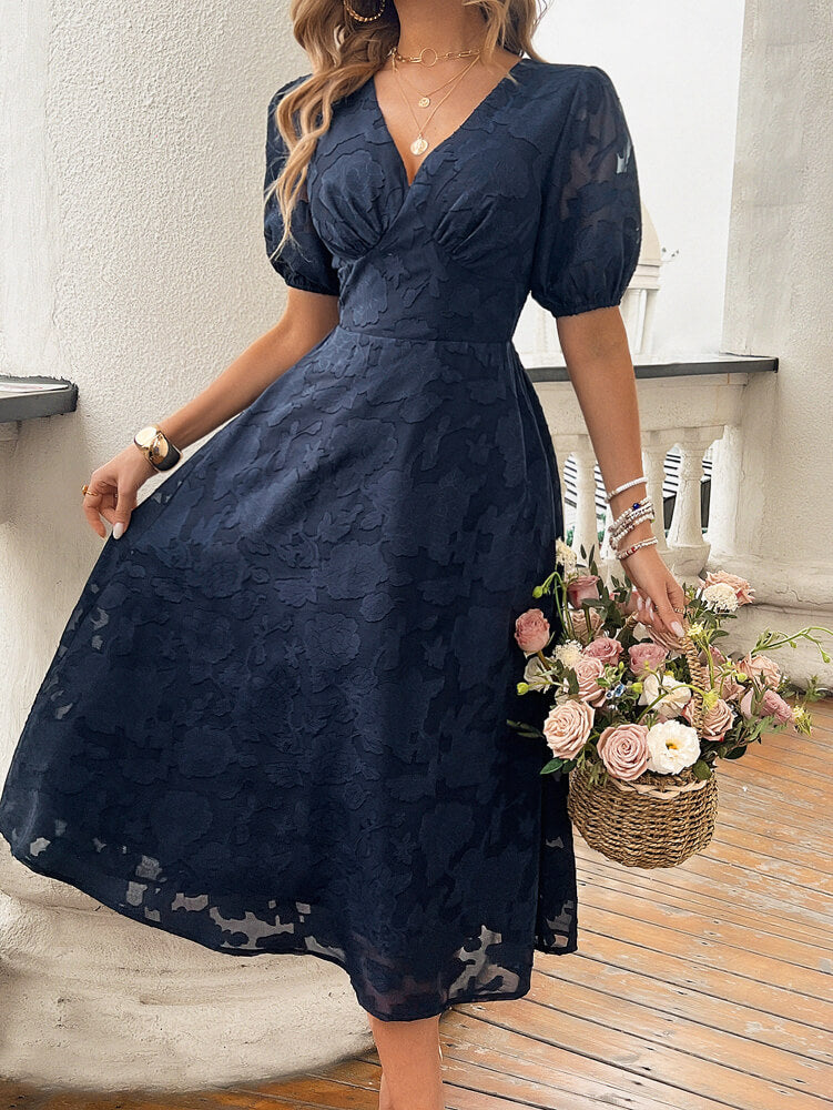Beautifully Finished Dress in a Timeless Design