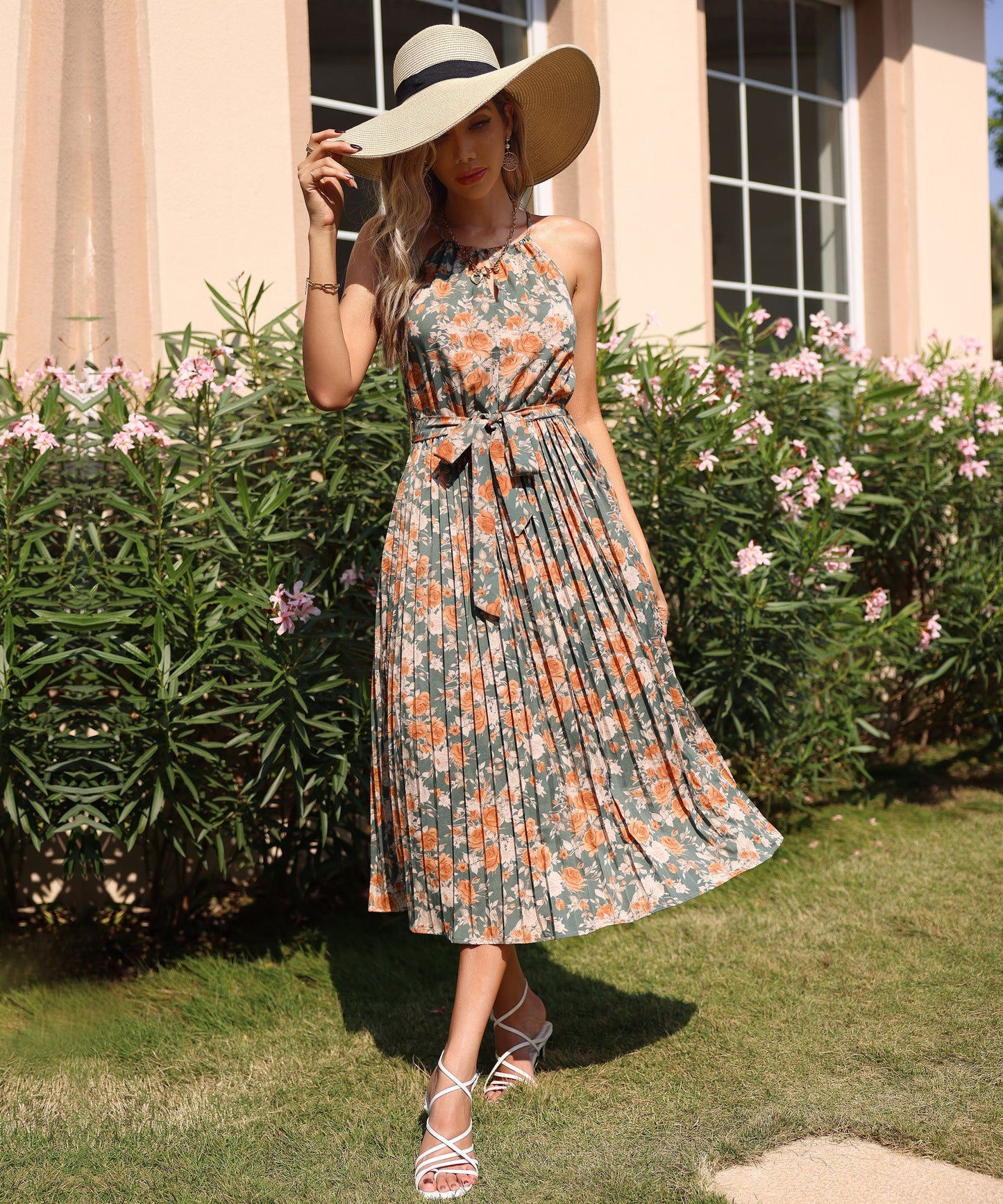 Gracefully Styled Dress for Any Occasion
